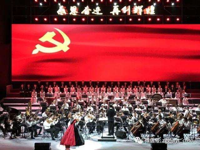 突然肘部很疼，不知道用什么可以更快改善？游戏画面